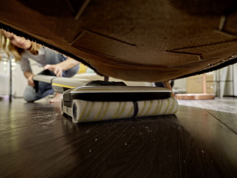FC_7_Cordless_living_room_wooden_floor_app_02_CI20-300_dpi-scaled